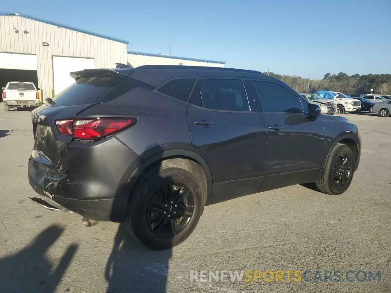 3 Photograph of a damaged car 3GNKBCRS9MS532927 CHEVROLET BLAZER 2021