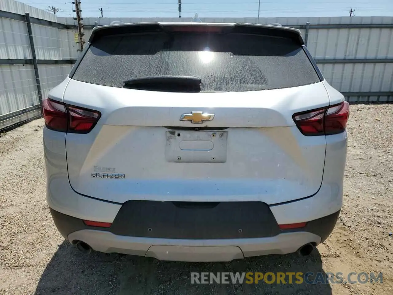 6 Photograph of a damaged car 3GNKBCRS9MS538033 CHEVROLET BLAZER 2021