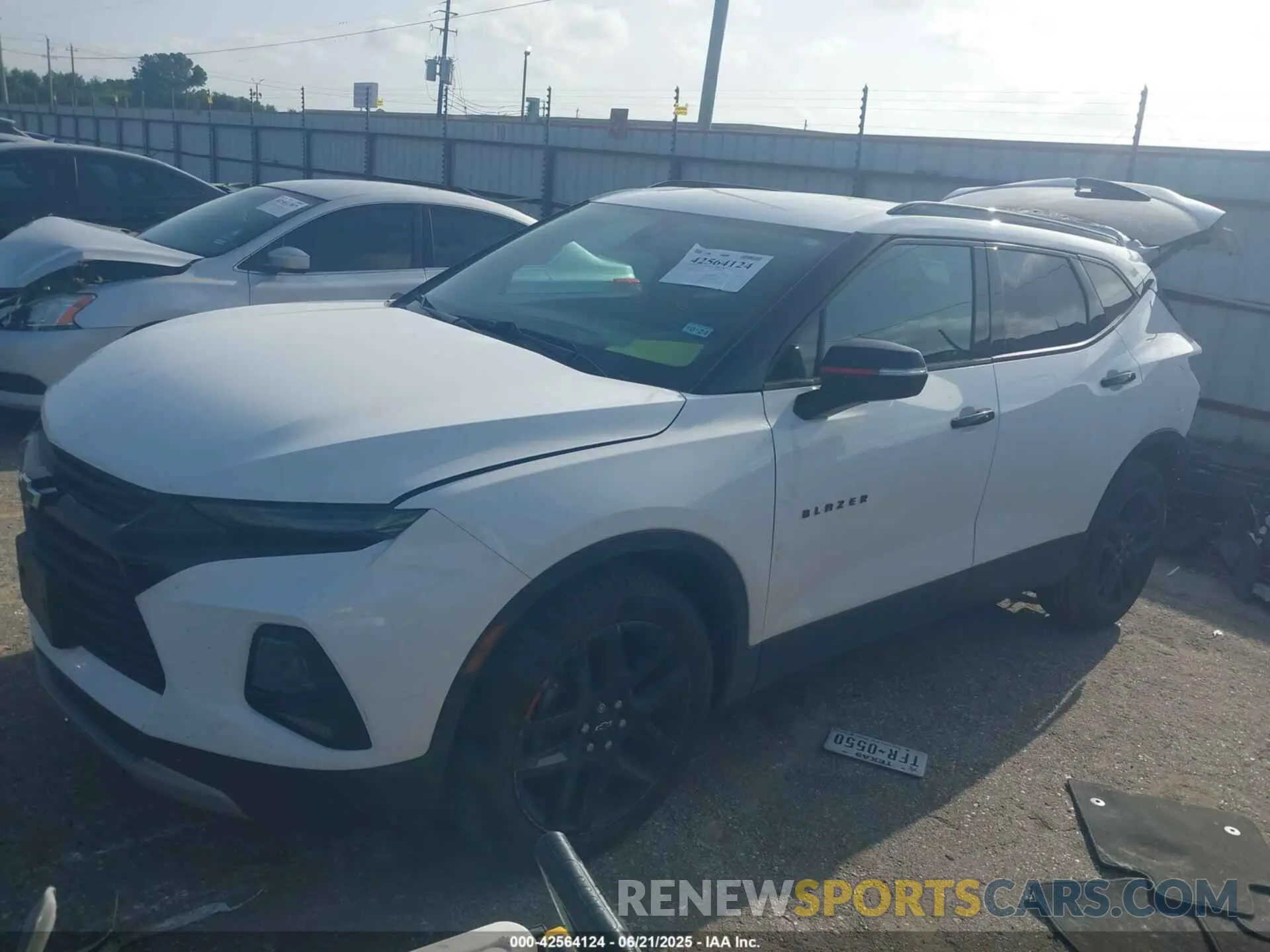 2 Photograph of a damaged car 3GNKBCRSXMS513559 CHEVROLET BLAZER 2021