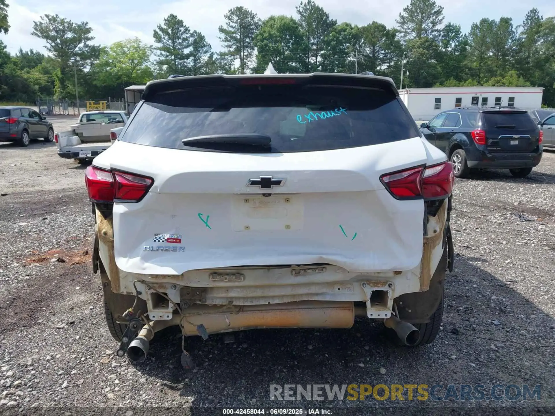 15 Photograph of a damaged car 3GNKBCRSXMS518468 CHEVROLET BLAZER 2021