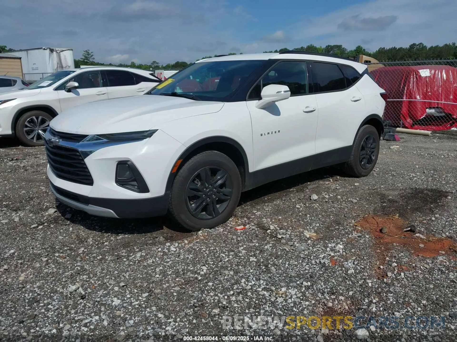 2 Photograph of a damaged car 3GNKBCRSXMS518468 CHEVROLET BLAZER 2021