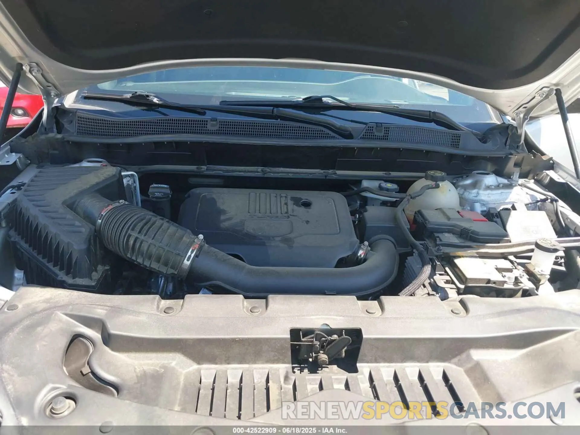 10 Photograph of a damaged car 3GNKBDR42MS529679 CHEVROLET BLAZER 2021