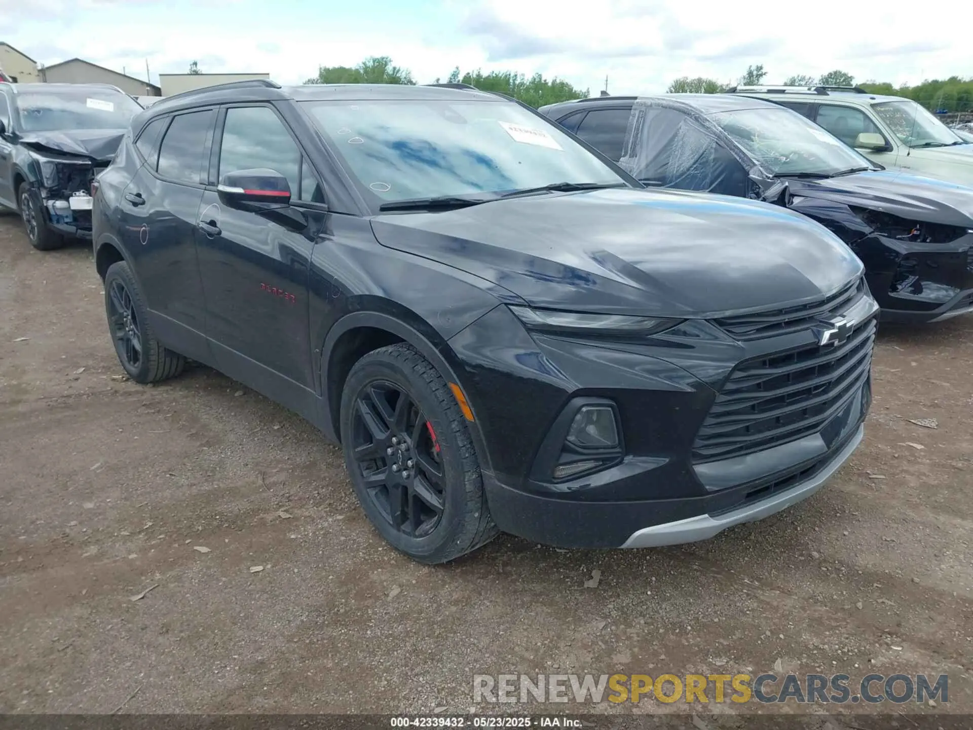 1 Photograph of a damaged car 3GNKBDRS0MS521451 CHEVROLET BLAZER 2021