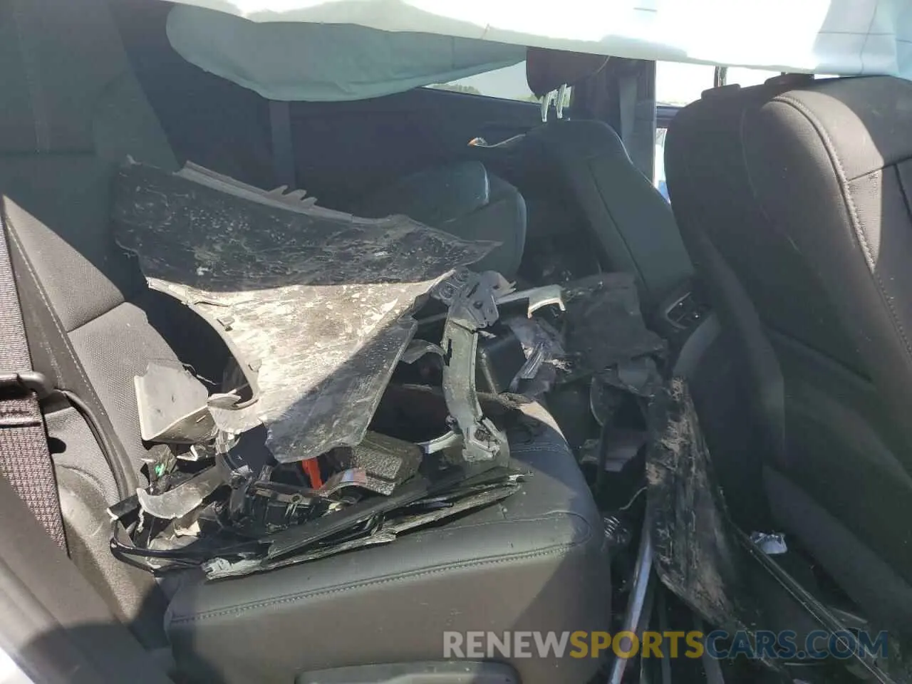 11 Photograph of a damaged car 3GNKBDRS4MS500747 CHEVROLET BLAZER 2021