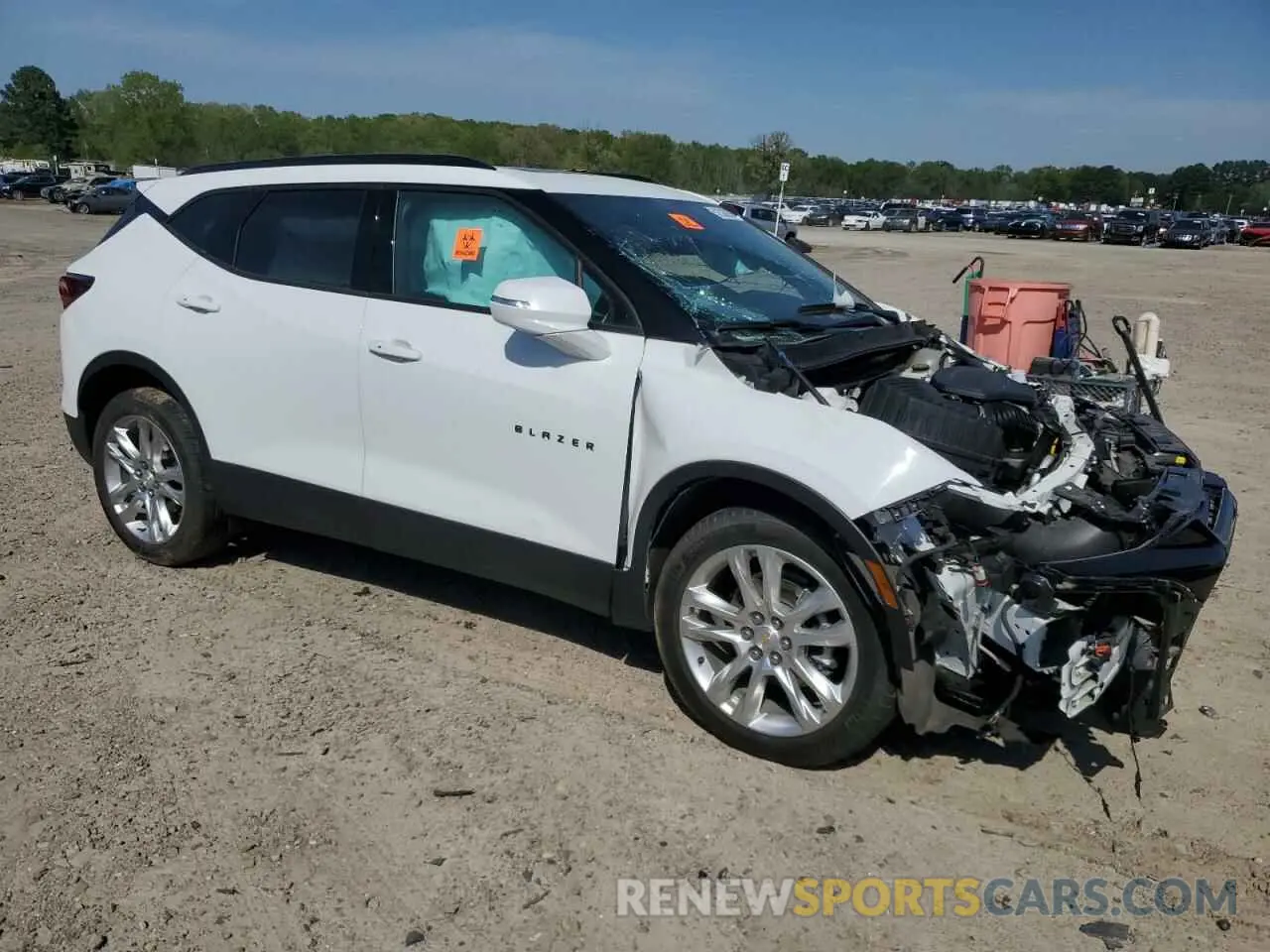 4 Photograph of a damaged car 3GNKBDRS4MS500747 CHEVROLET BLAZER 2021