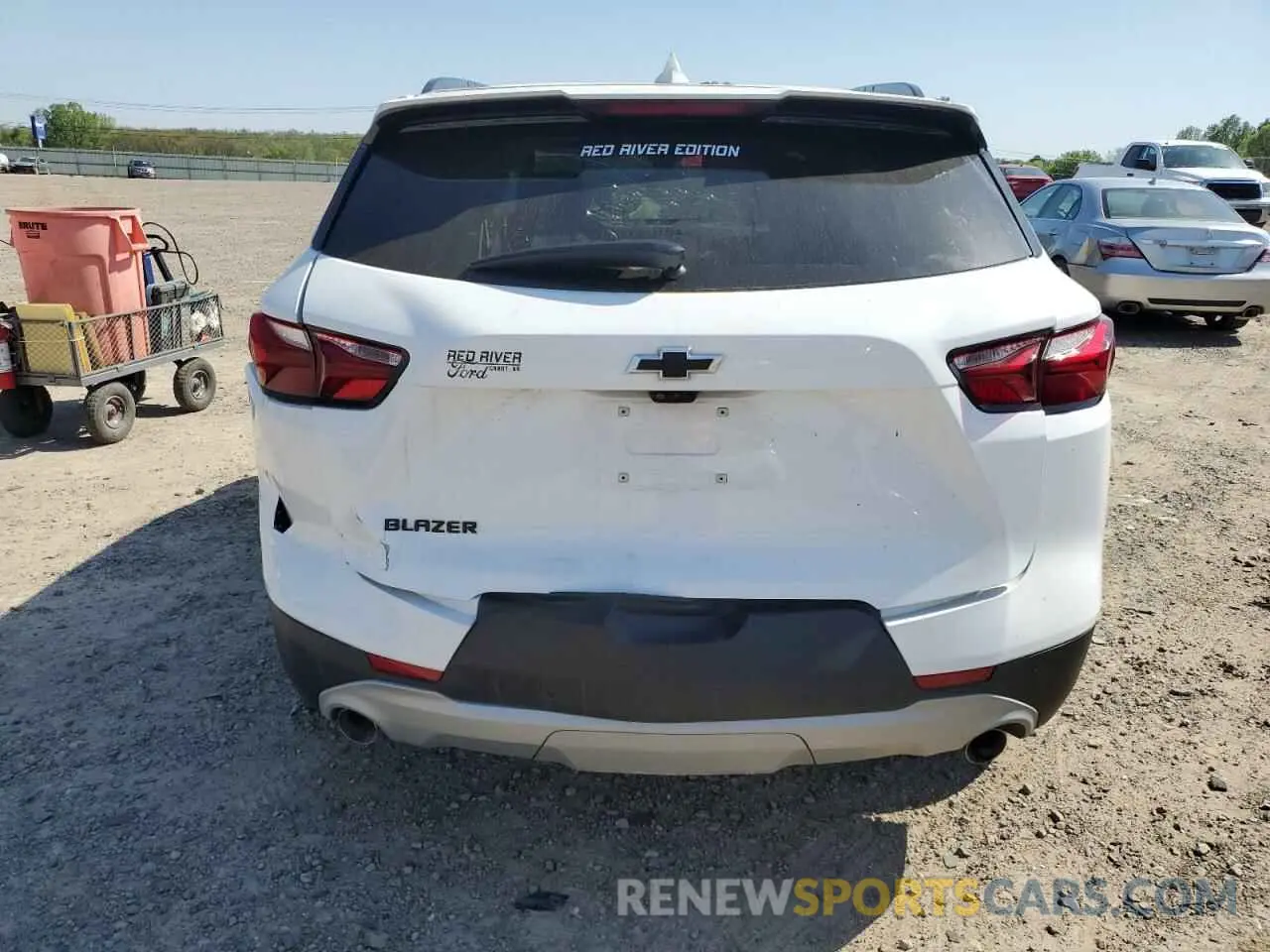 6 Photograph of a damaged car 3GNKBDRS4MS500747 CHEVROLET BLAZER 2021