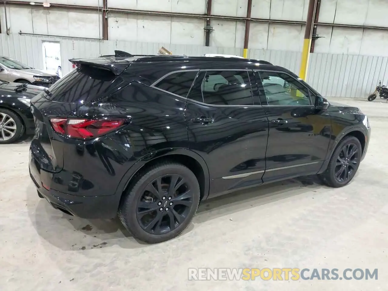 3 Photograph of a damaged car 3GNKBERS4MS530627 CHEVROLET BLAZER 2021