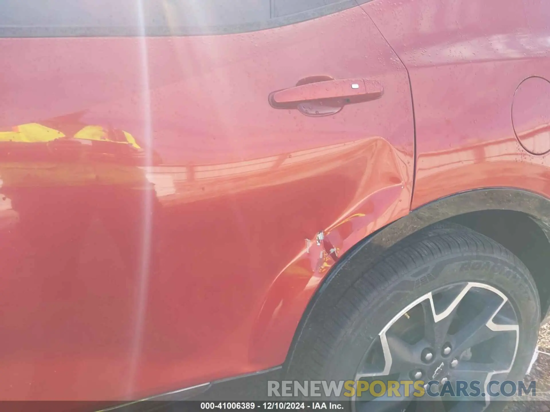 18 Photograph of a damaged car 3GNKBERS5MS534539 CHEVROLET BLAZER 2021