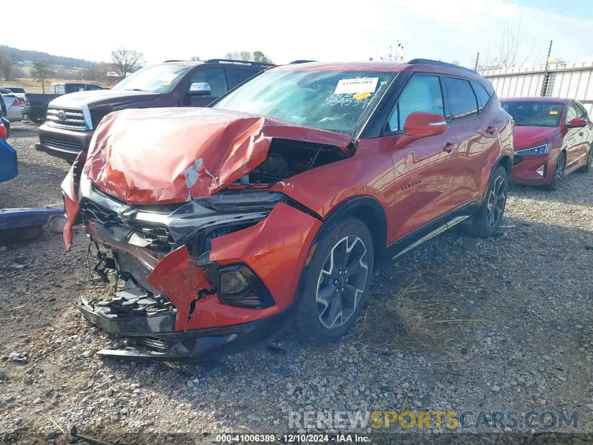 2 Photograph of a damaged car 3GNKBERS5MS534539 CHEVROLET BLAZER 2021