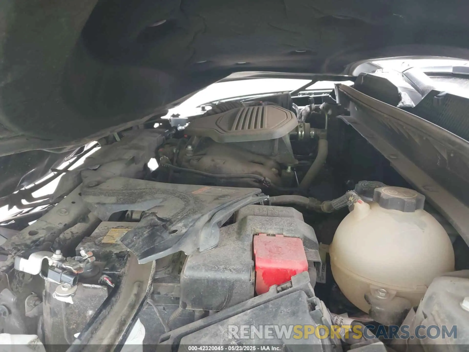 10 Photograph of a damaged car 3GNKBERS6MS583636 CHEVROLET BLAZER 2021