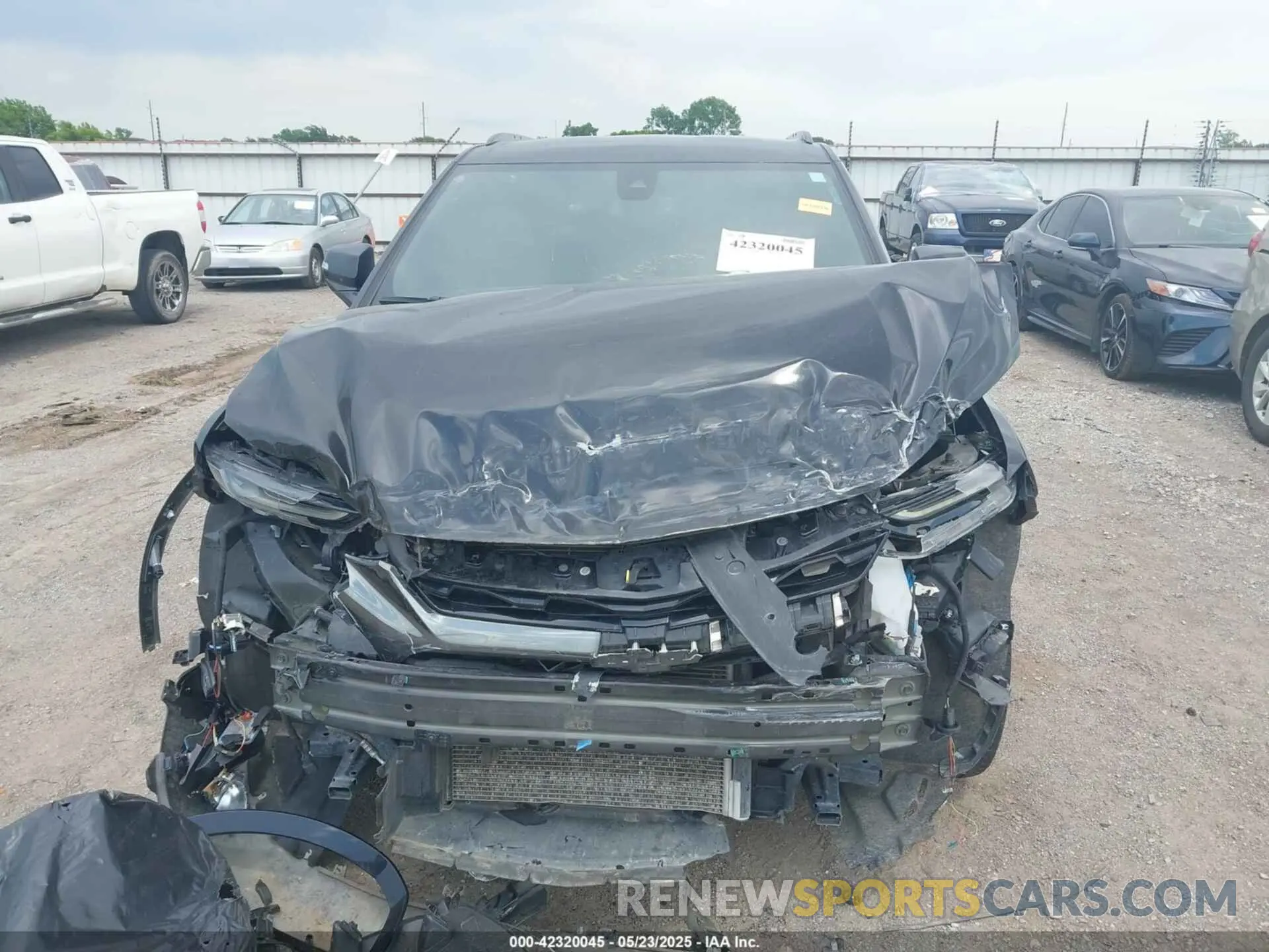 12 Photograph of a damaged car 3GNKBERS6MS583636 CHEVROLET BLAZER 2021