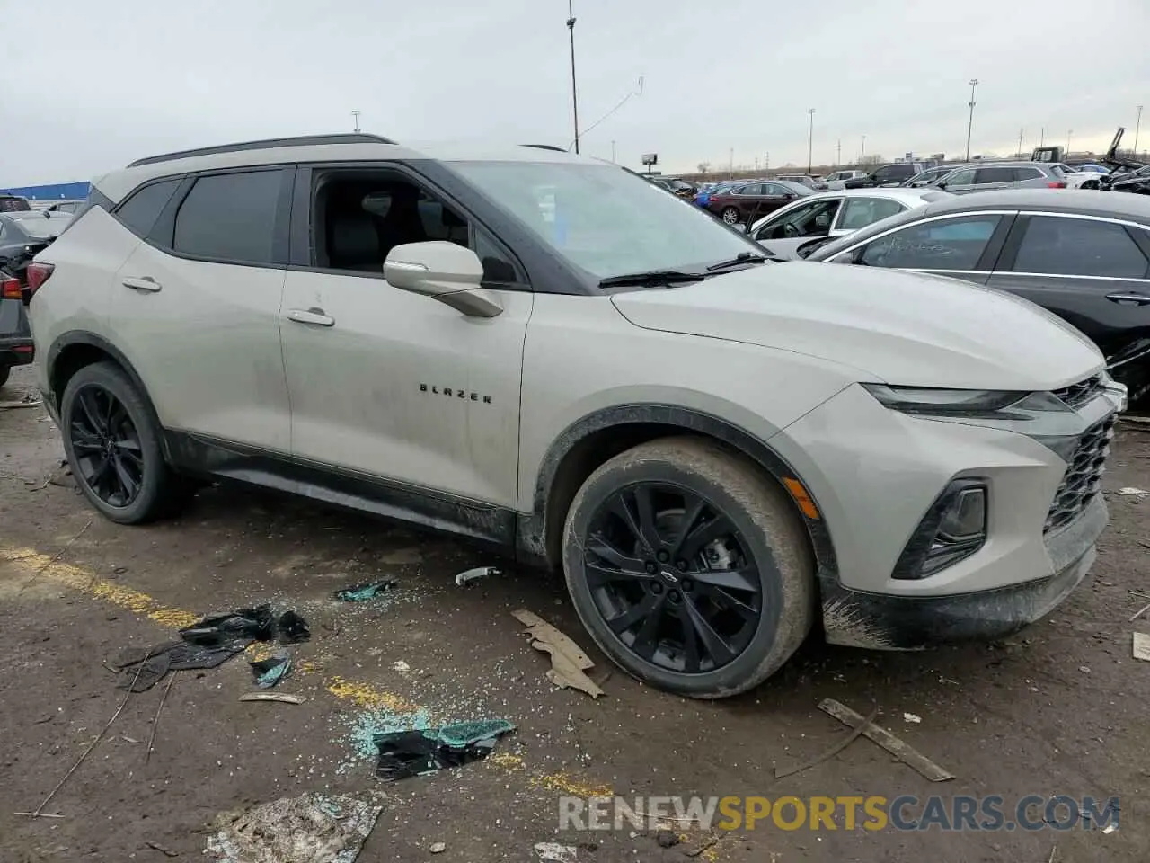 4 Photograph of a damaged car 3GNKBERSXMS545228 CHEVROLET BLAZER 2021