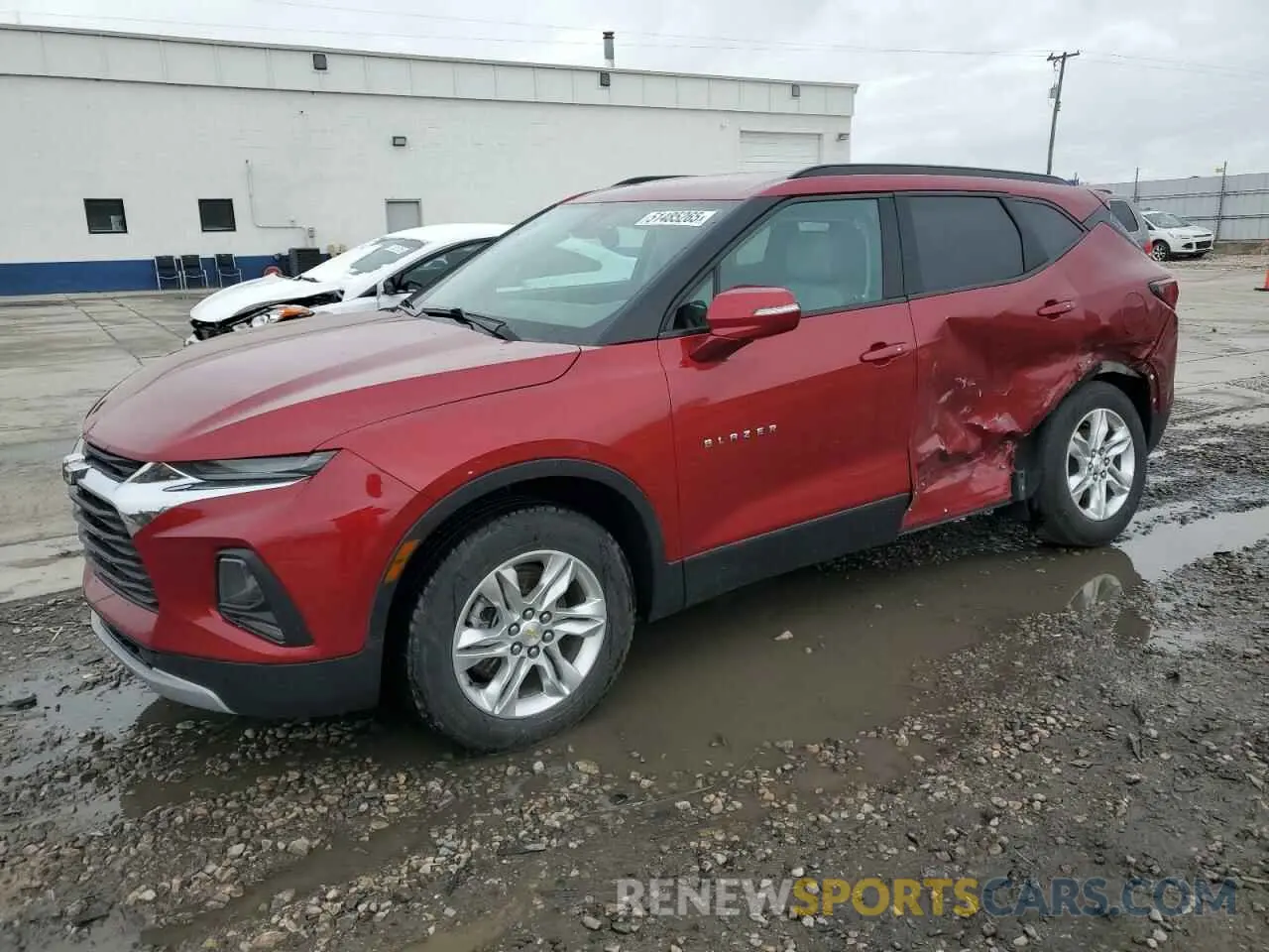 1 Photograph of a damaged car 3GNKBHR41MS555214 CHEVROLET BLAZER 2021
