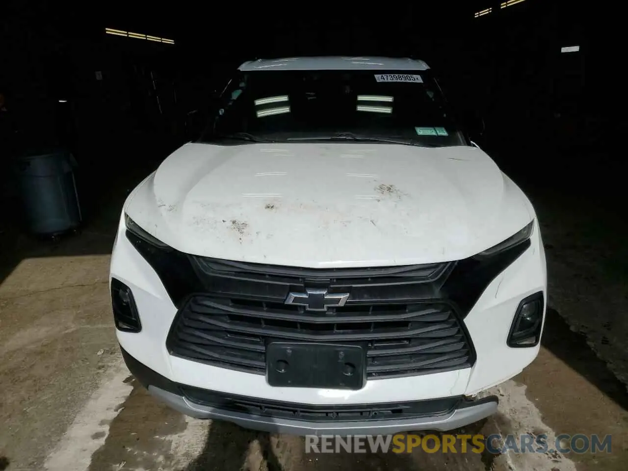 5 Photograph of a damaged car 3GNKBHR42MS553942 CHEVROLET BLAZER 2021