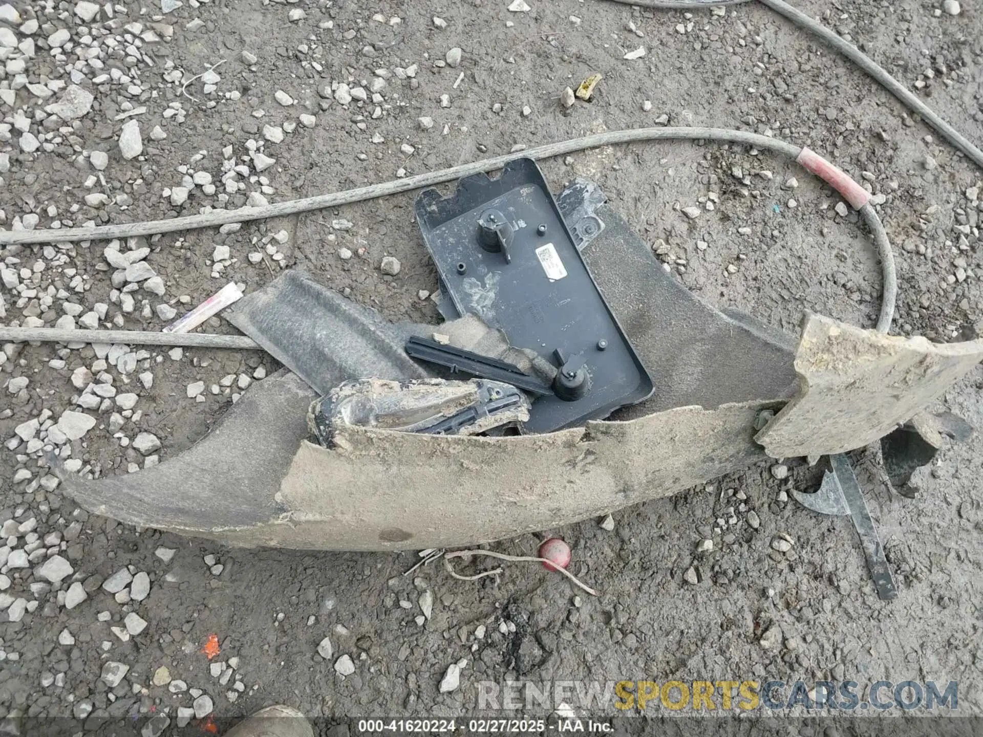 12 Photograph of a damaged car 3GNKBHR44MS547933 CHEVROLET BLAZER 2021
