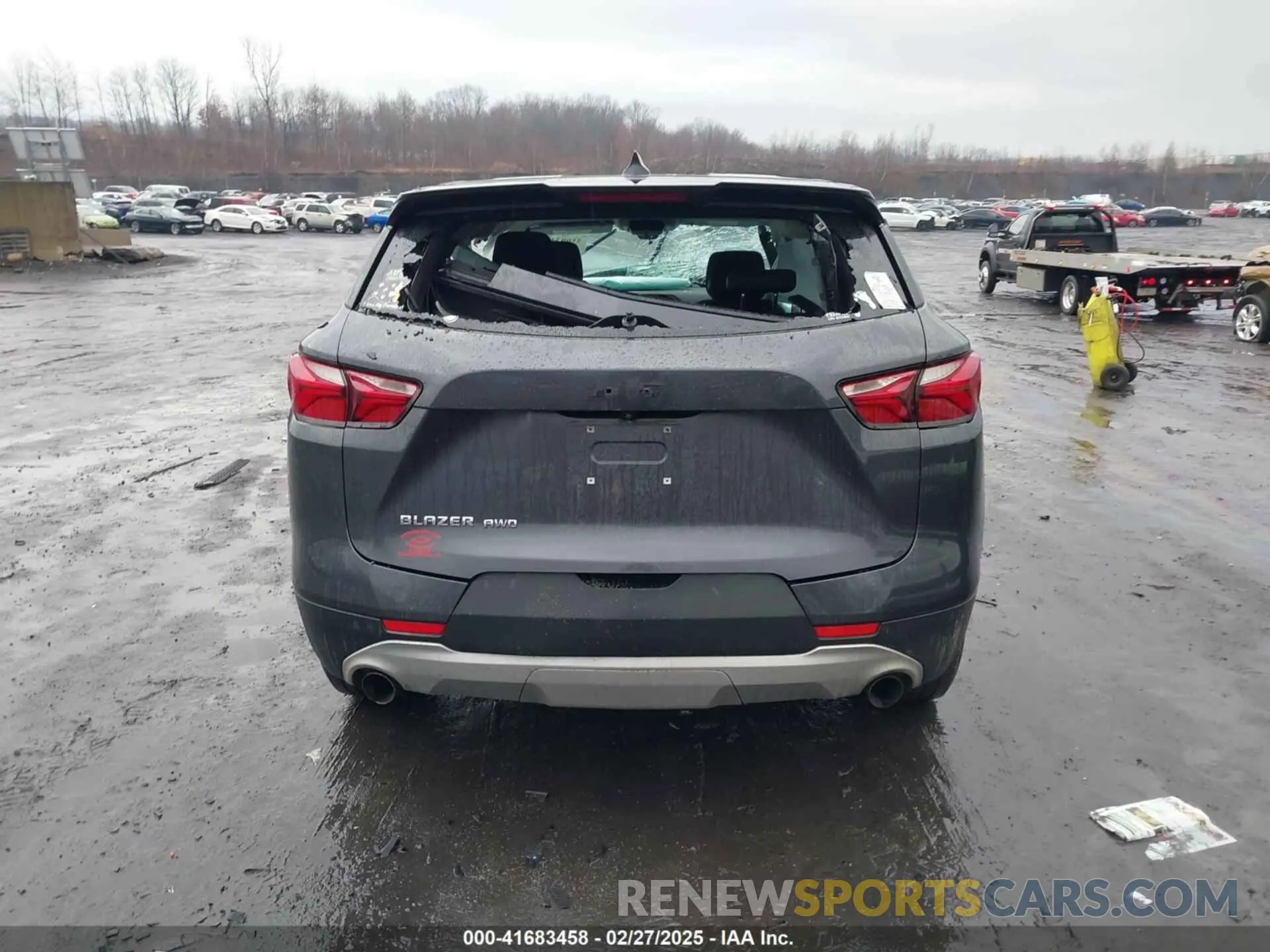 16 Photograph of a damaged car 3GNKBHR46MS522595 CHEVROLET BLAZER 2021
