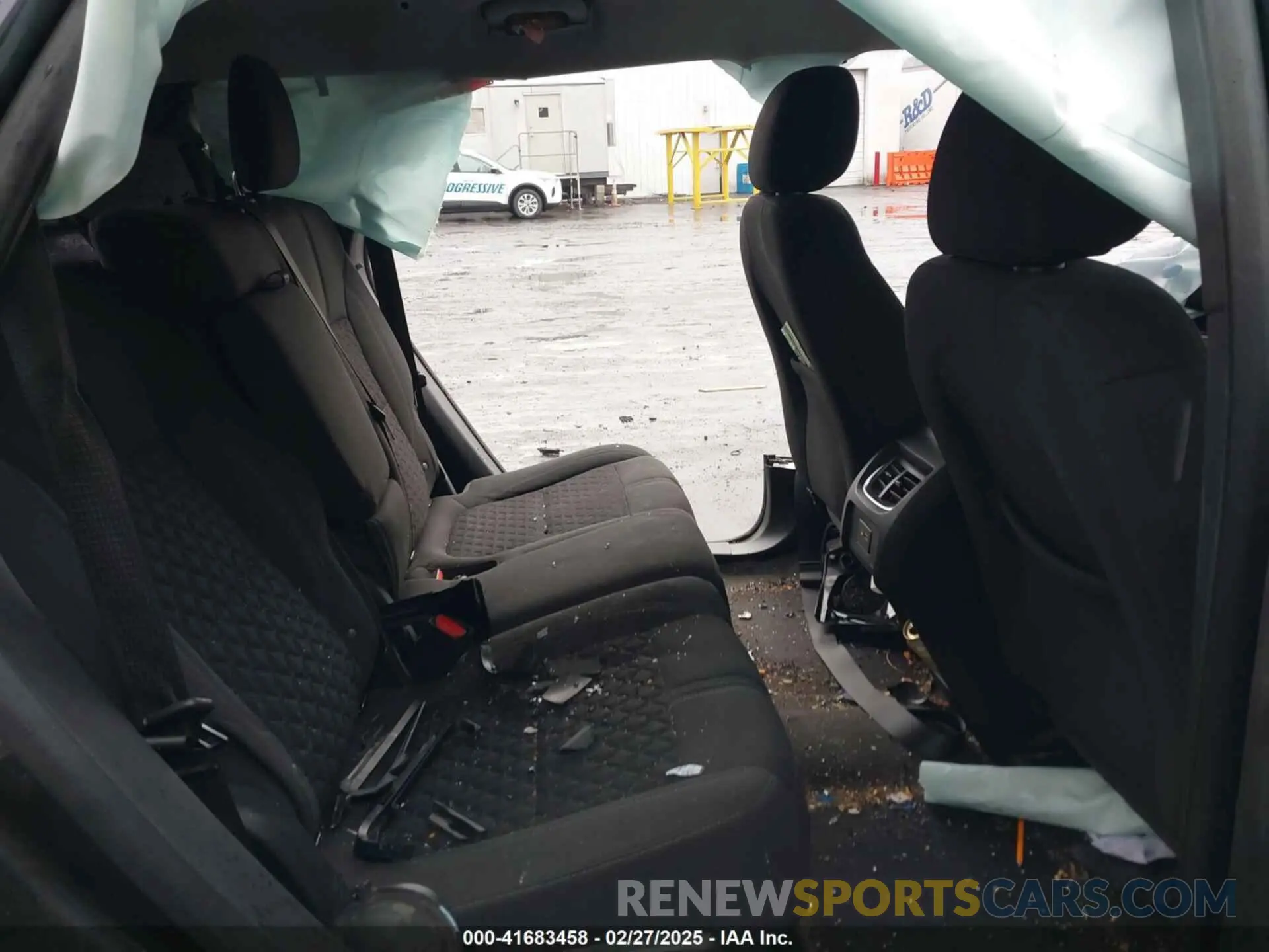 8 Photograph of a damaged car 3GNKBHR46MS522595 CHEVROLET BLAZER 2021