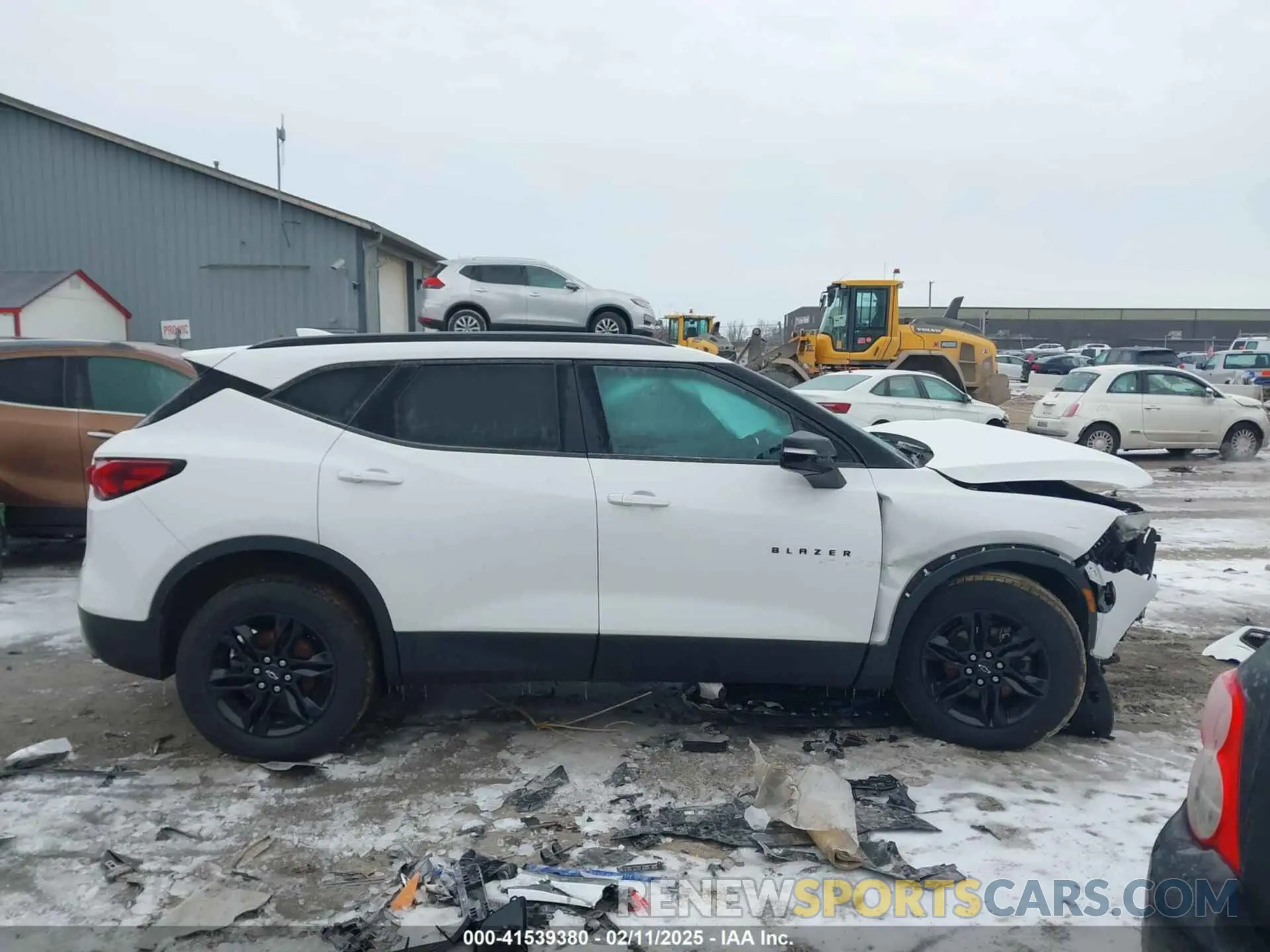 14 Photograph of a damaged car 3GNKBHR47MS562751 CHEVROLET BLAZER 2021
