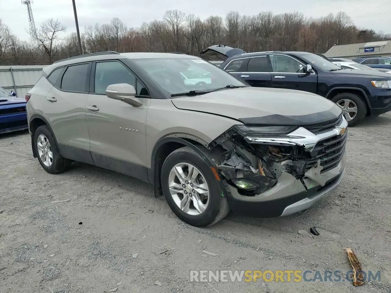 4 Photograph of a damaged car 3GNKBHR48MS527961 CHEVROLET BLAZER 2021
