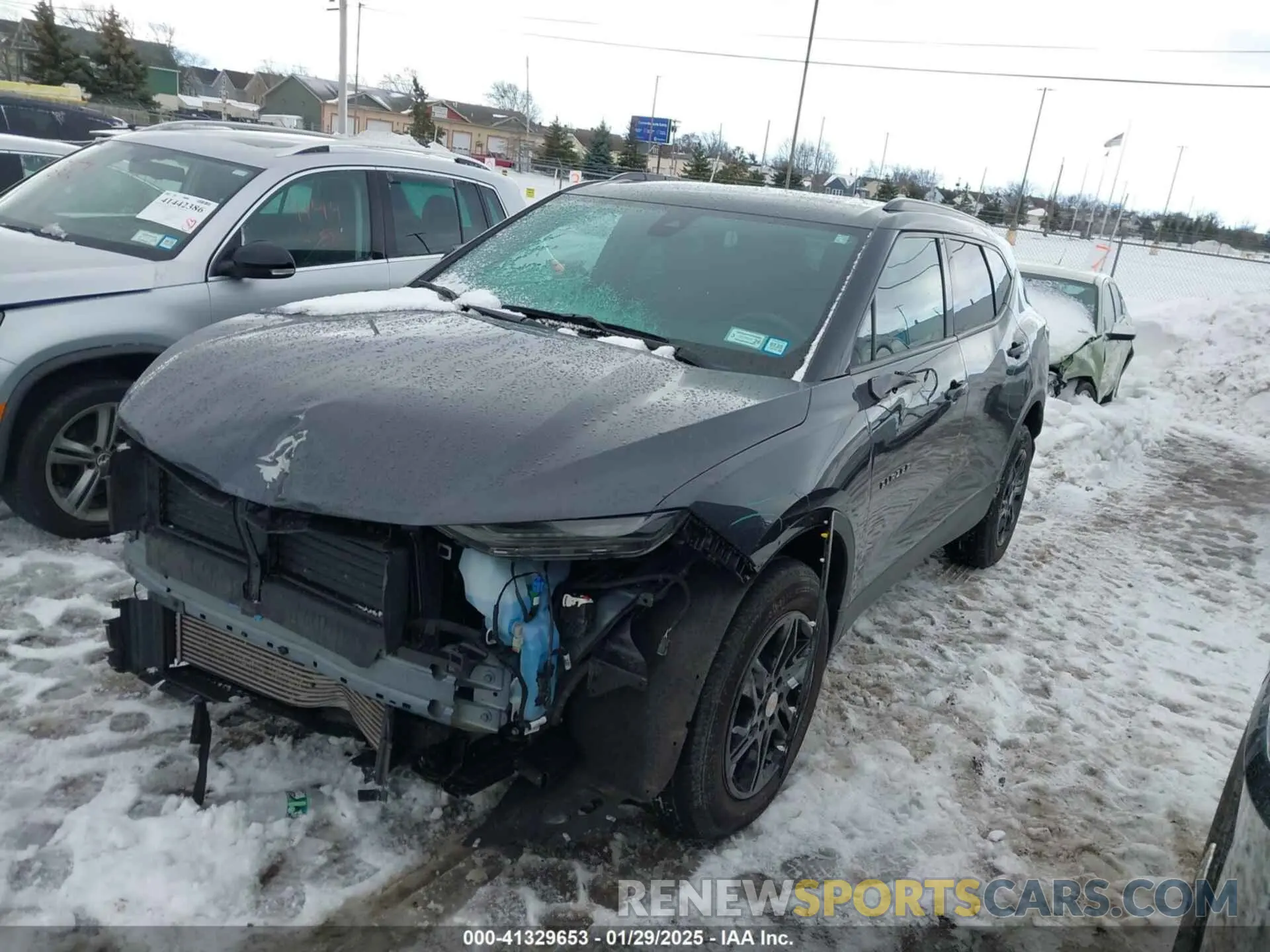 2 Photograph of a damaged car 3GNKBHR48MS547322 CHEVROLET BLAZER 2021