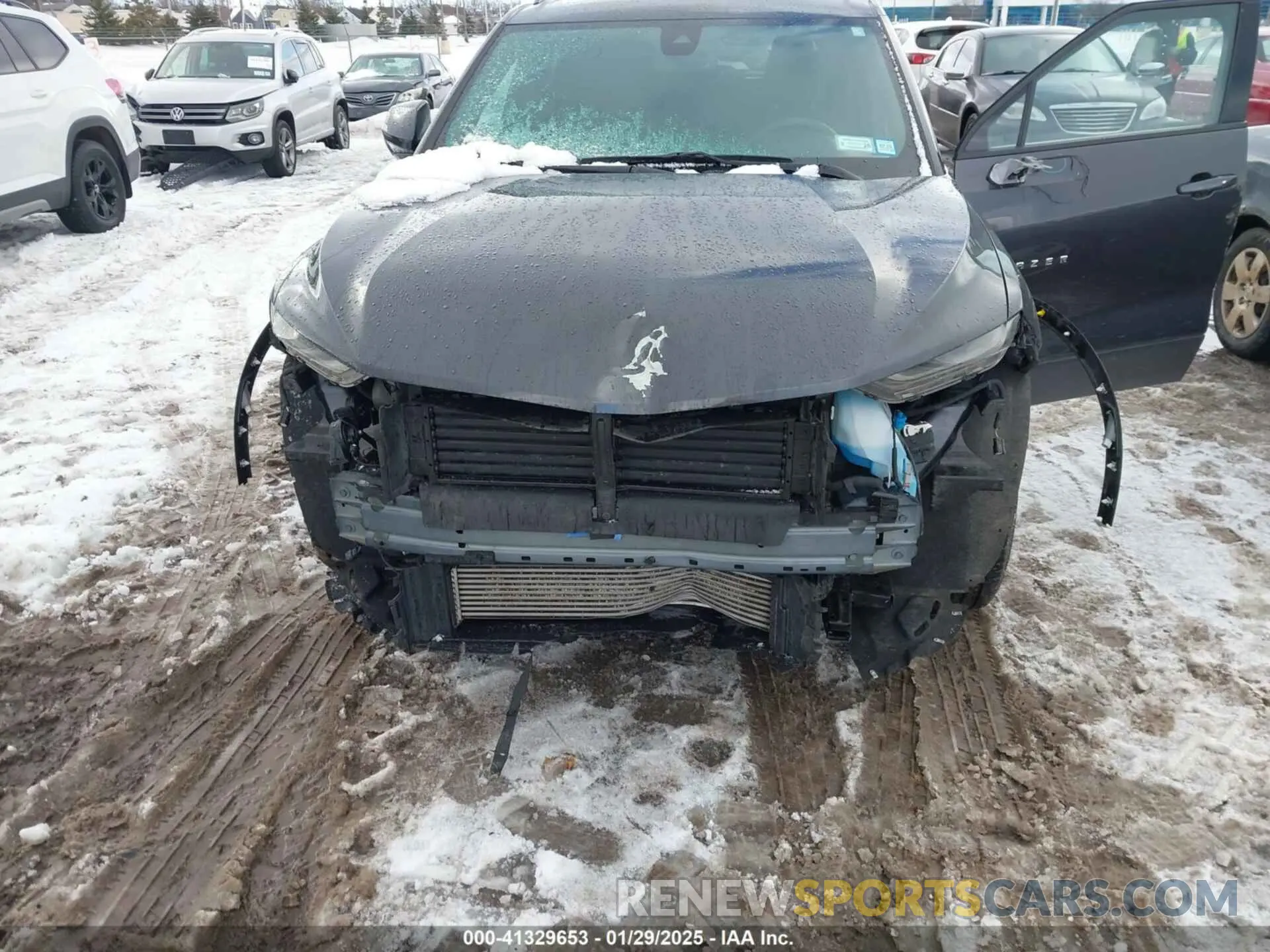 6 Photograph of a damaged car 3GNKBHR48MS547322 CHEVROLET BLAZER 2021