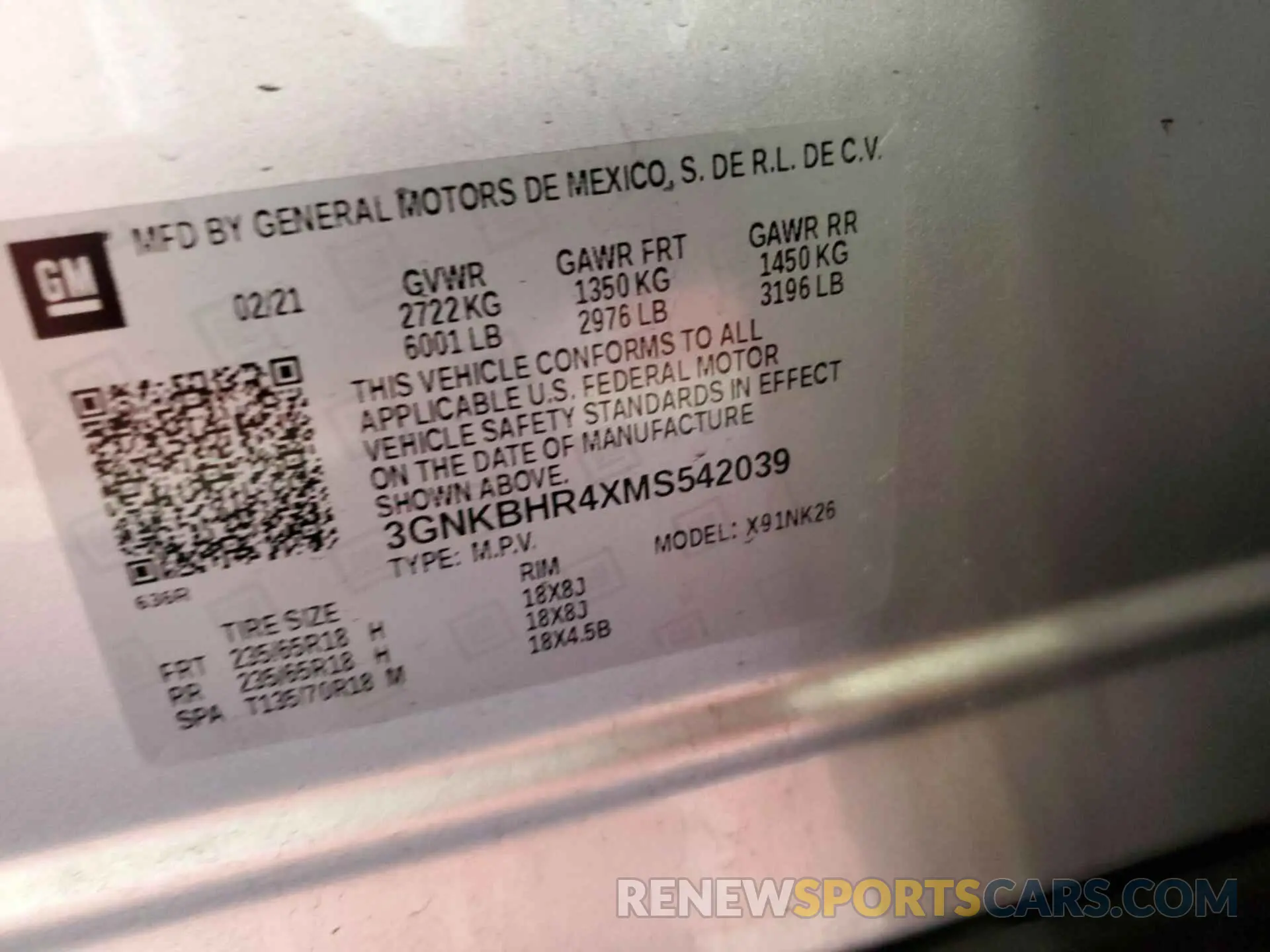 8 Photograph of a damaged car 3GNKBHR4XMS542039 CHEVROLET BLAZER 2021