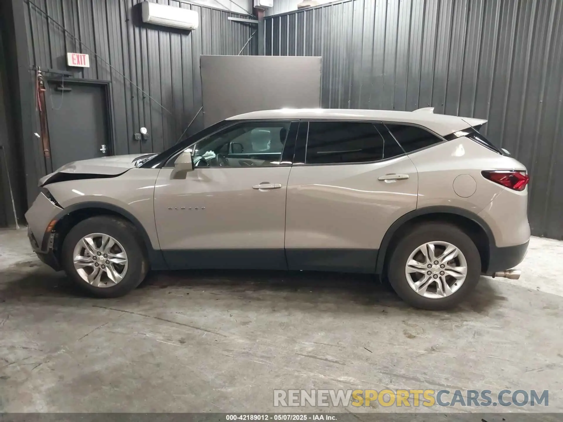 14 Photograph of a damaged car 3GNKBHR4XMS587238 CHEVROLET BLAZER 2021