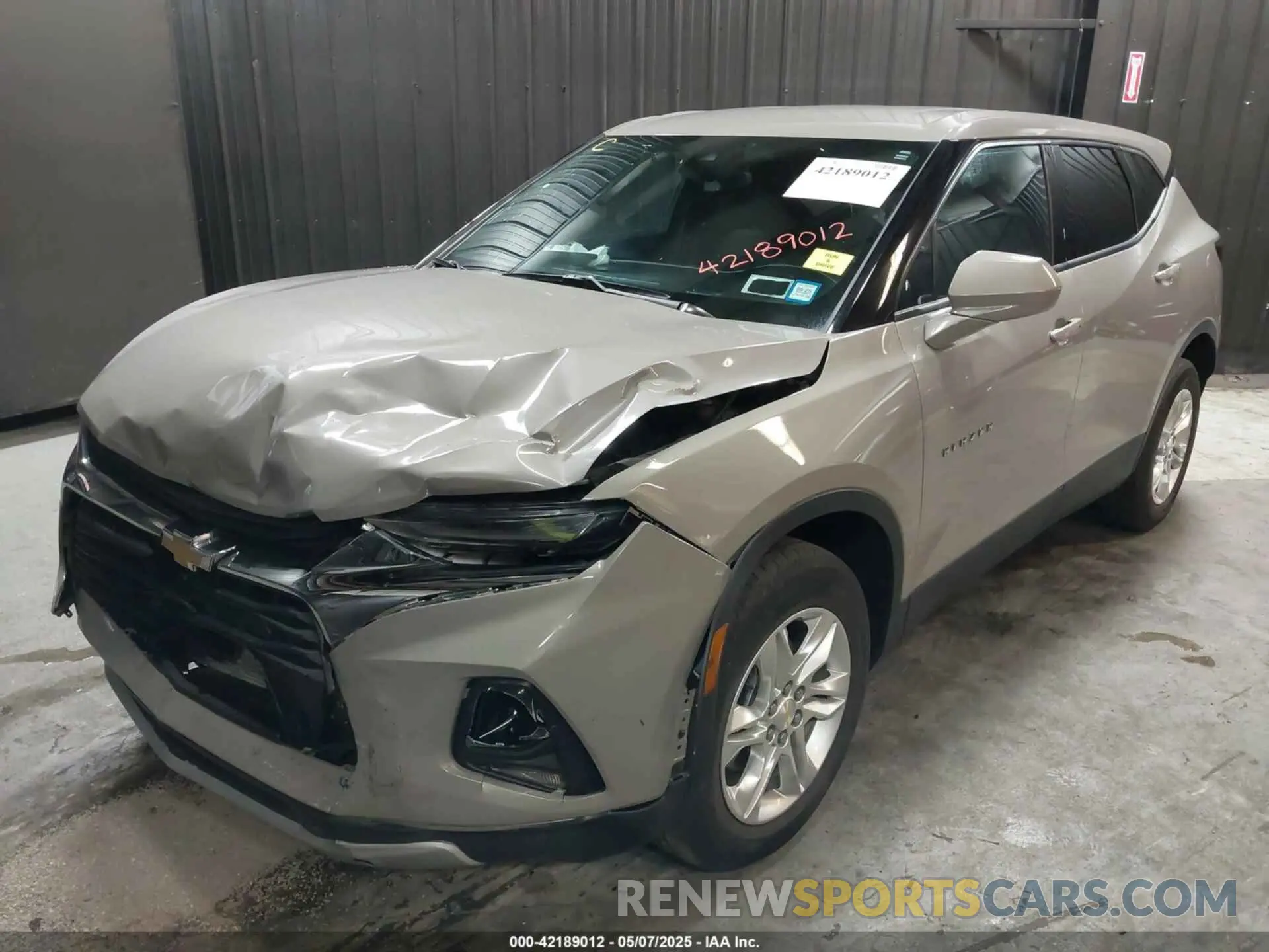 2 Photograph of a damaged car 3GNKBHR4XMS587238 CHEVROLET BLAZER 2021