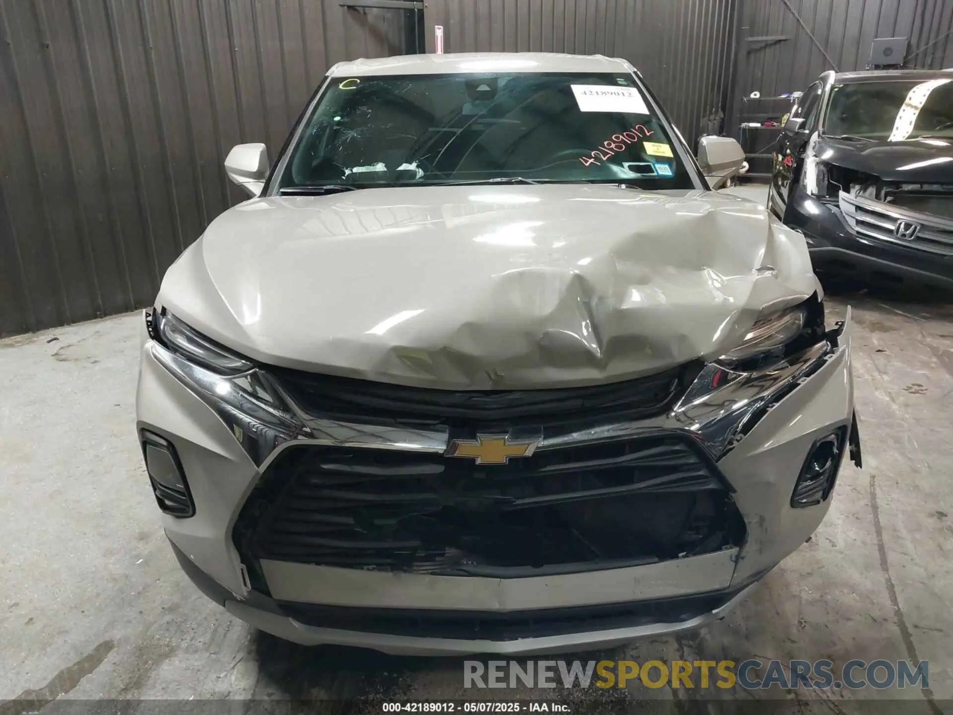 6 Photograph of a damaged car 3GNKBHR4XMS587238 CHEVROLET BLAZER 2021