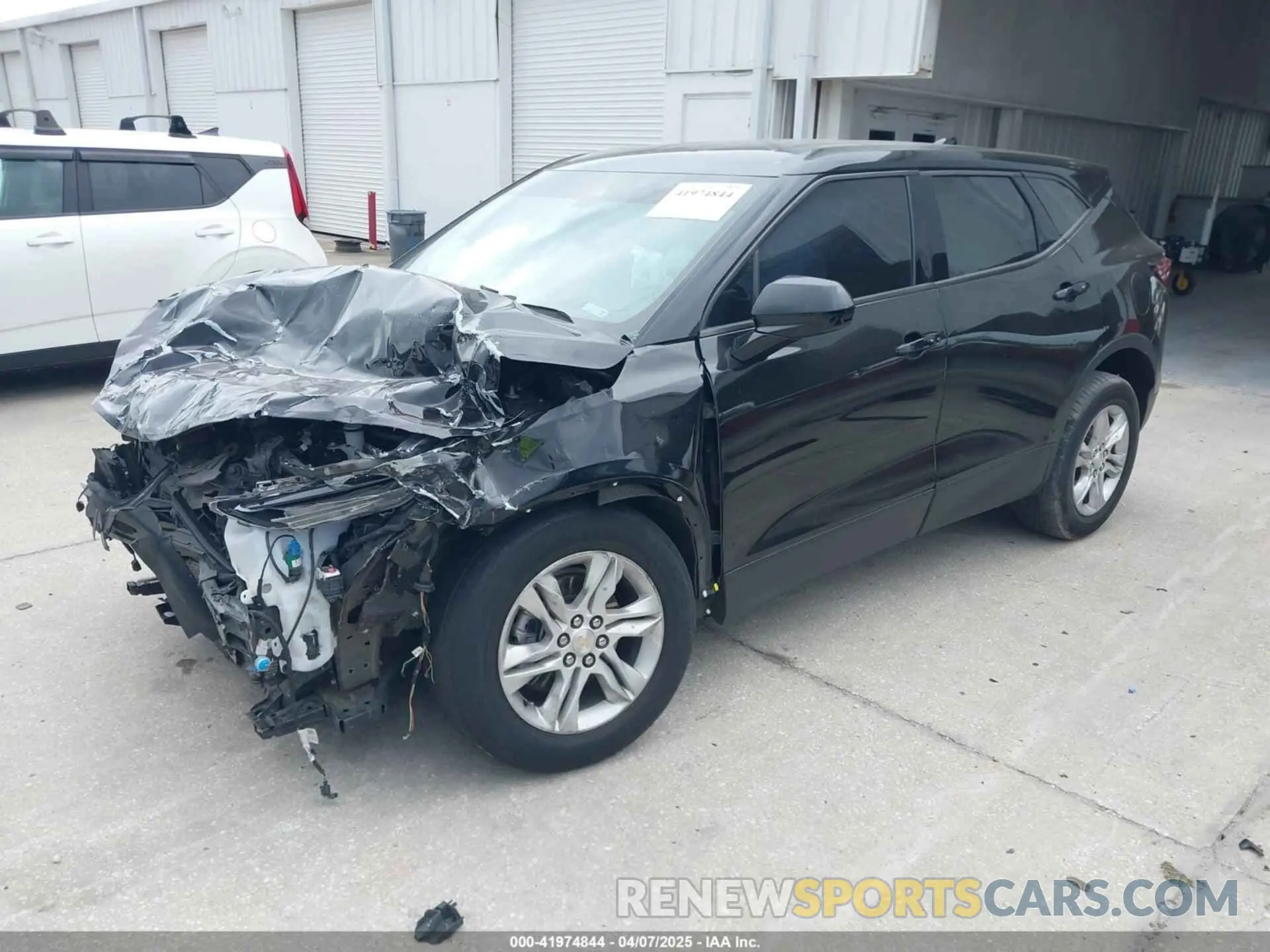 2 Photograph of a damaged car 3GNKBHRS1MS512667 CHEVROLET BLAZER 2021