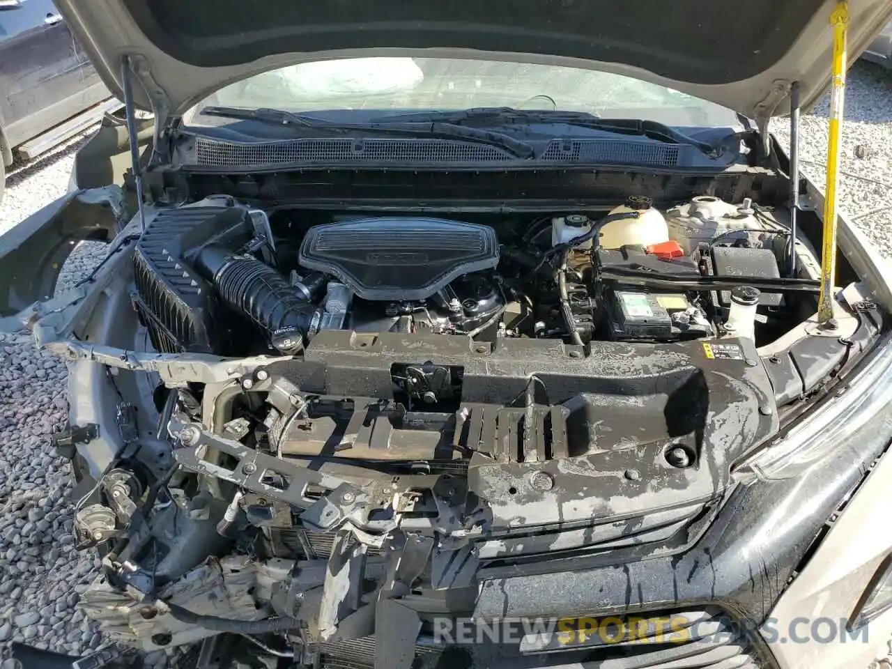 11 Photograph of a damaged car 3GNKBHRS3MS505347 CHEVROLET BLAZER 2021