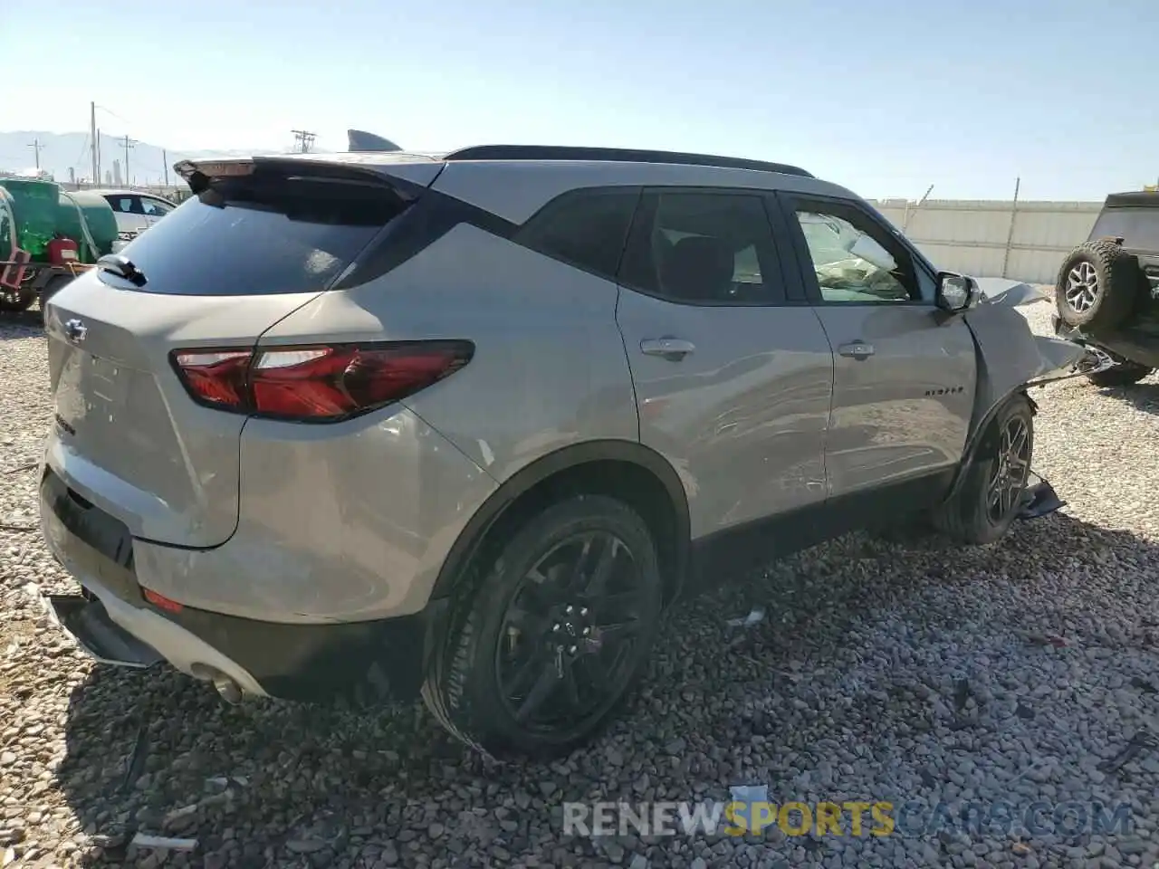 3 Photograph of a damaged car 3GNKBHRS3MS505347 CHEVROLET BLAZER 2021