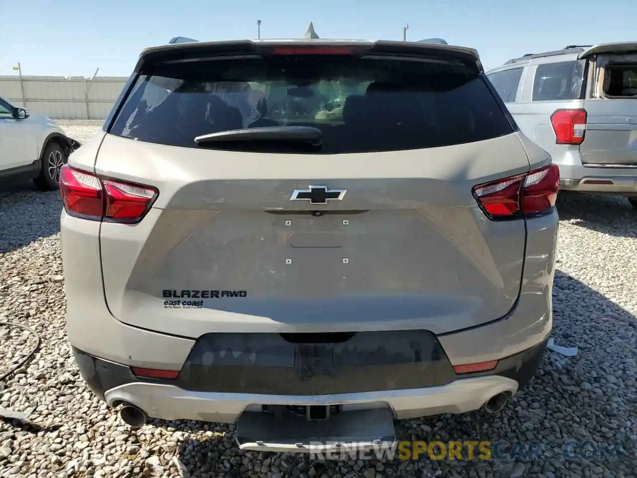 6 Photograph of a damaged car 3GNKBHRS3MS505347 CHEVROLET BLAZER 2021