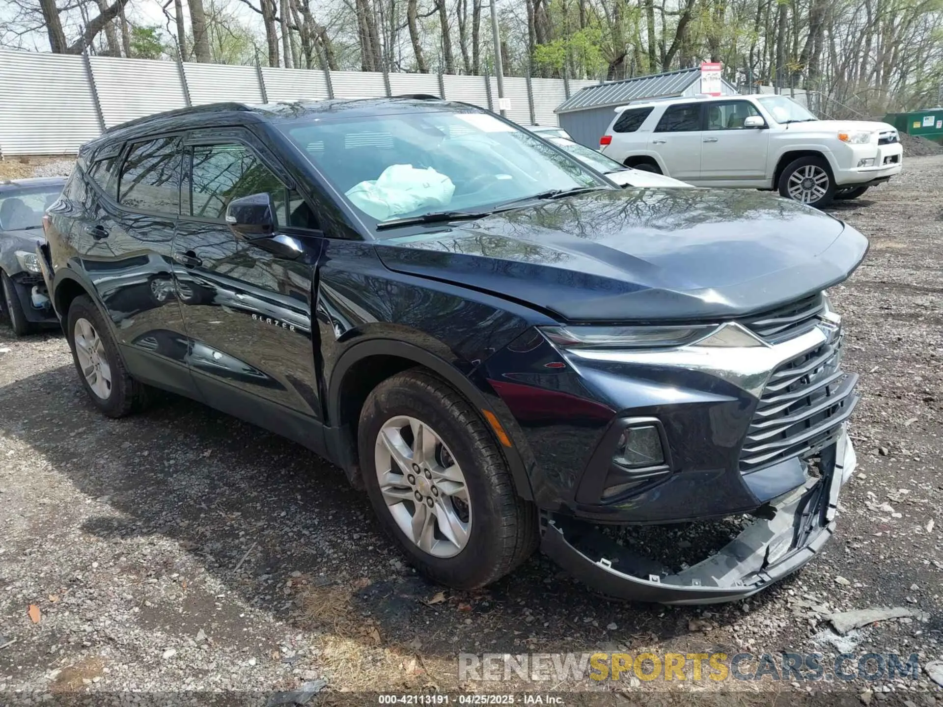 1 Photograph of a damaged car 3GNKBHRS5MS518326 CHEVROLET BLAZER 2021