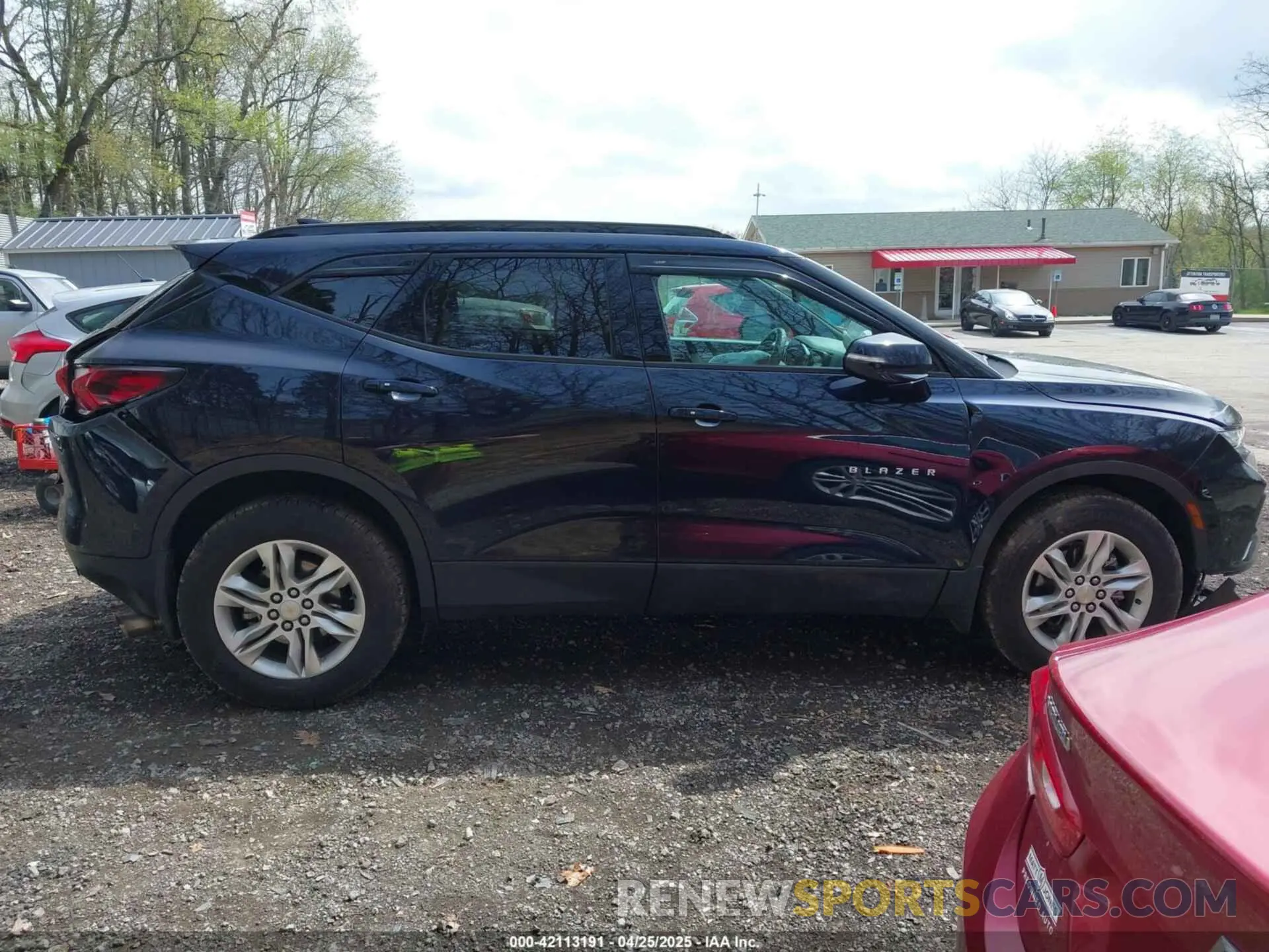 13 Photograph of a damaged car 3GNKBHRS5MS518326 CHEVROLET BLAZER 2021