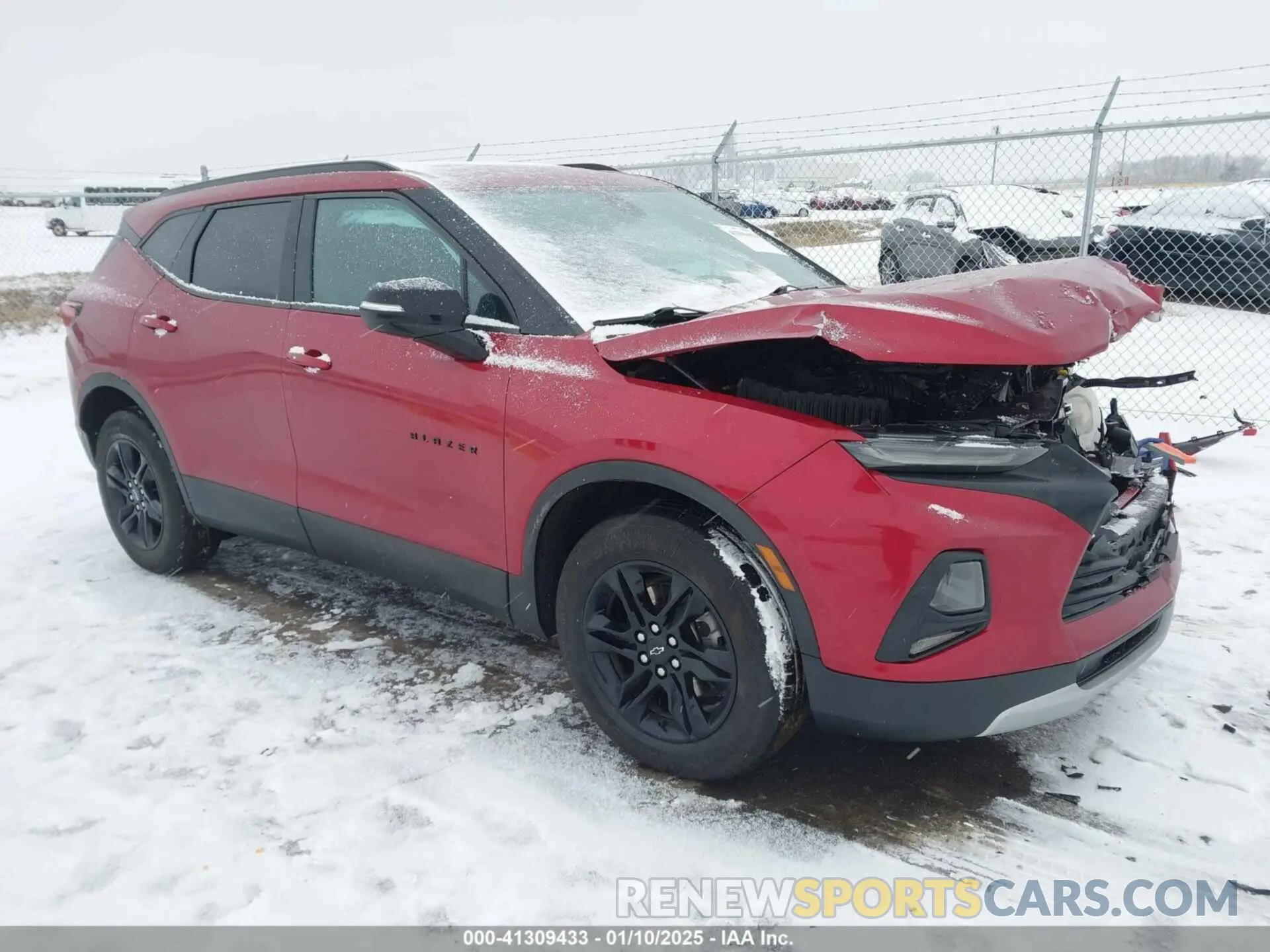 1 Photograph of a damaged car 3GNKBHRS5MS535630 CHEVROLET BLAZER 2021