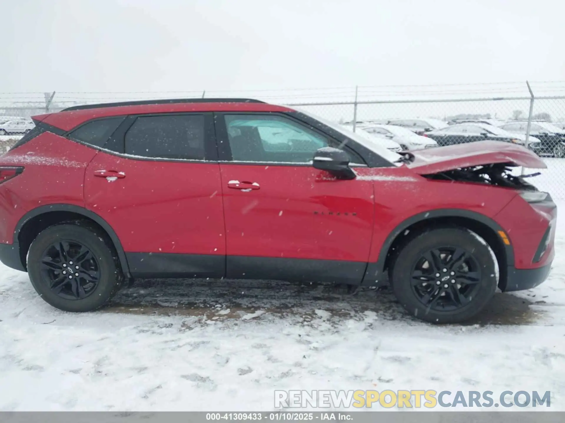 13 Photograph of a damaged car 3GNKBHRS5MS535630 CHEVROLET BLAZER 2021