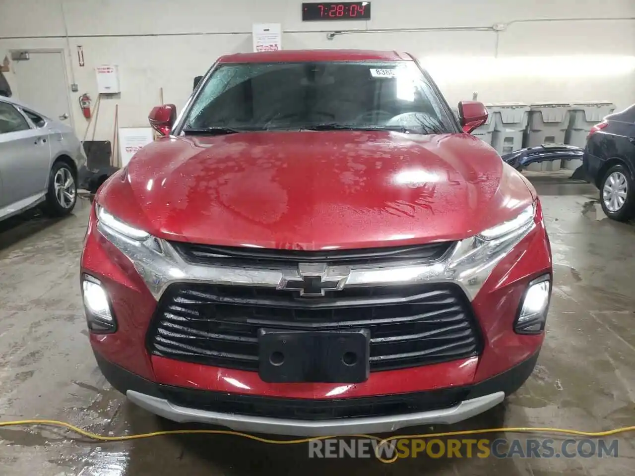 5 Photograph of a damaged car 3GNKBHRS5MS571348 CHEVROLET BLAZER 2021