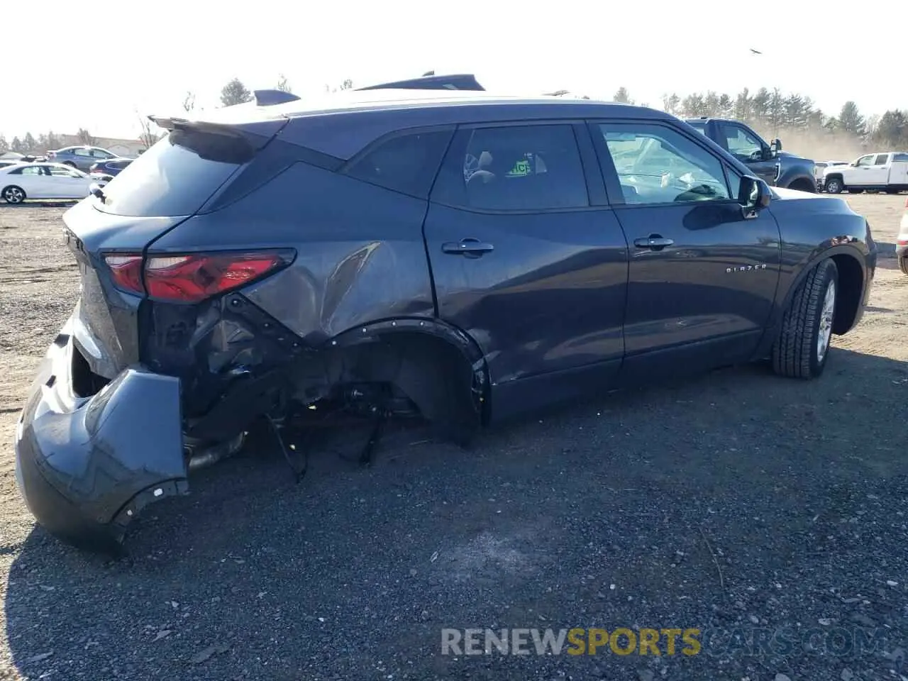 3 Photograph of a damaged car 3GNKBHRS6MS516178 CHEVROLET BLAZER 2021