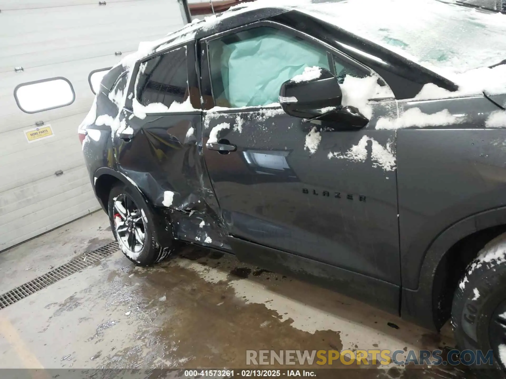 6 Photograph of a damaged car 3GNKBHRS6MS542750 CHEVROLET BLAZER 2021