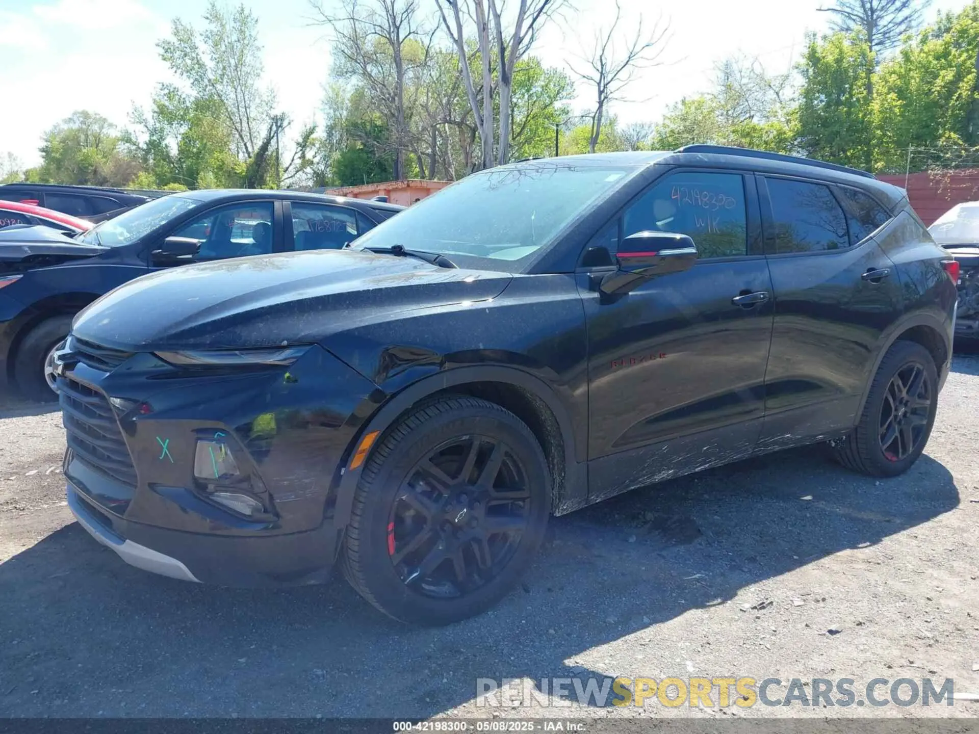 2 Photograph of a damaged car 3GNKBHRS8MS509815 CHEVROLET BLAZER 2021