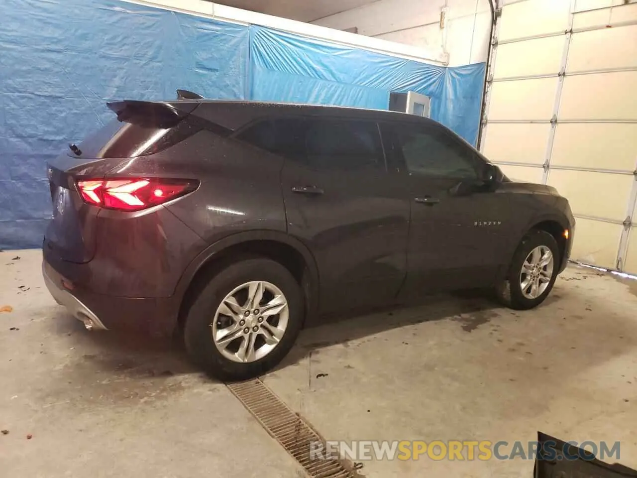3 Photograph of a damaged car 3GNKBHRS8MS566418 CHEVROLET BLAZER 2021