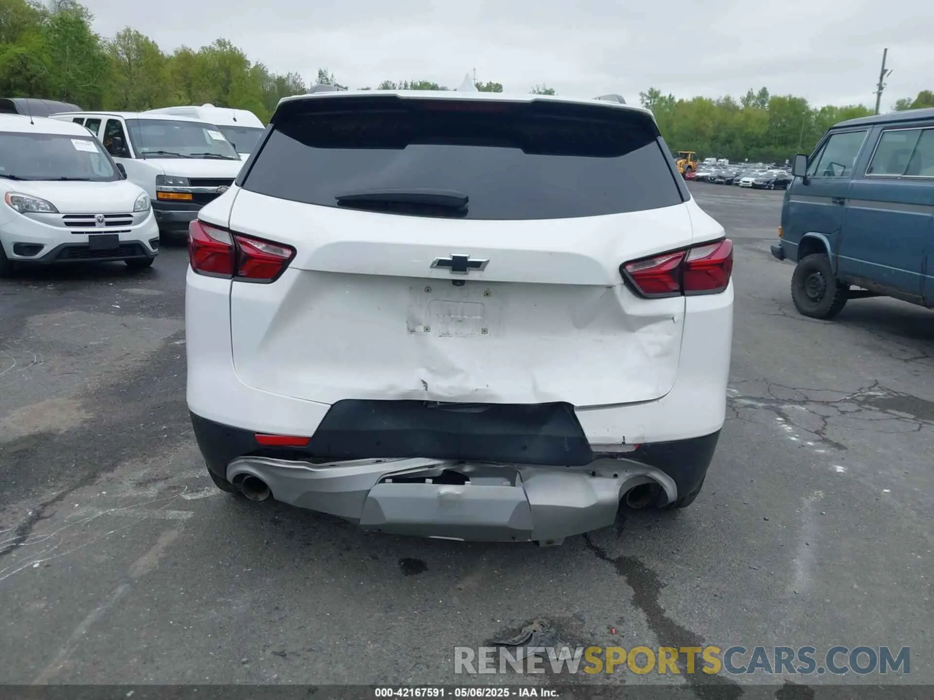 16 Photograph of a damaged car 3GNKBJRS1MS507041 CHEVROLET BLAZER 2021