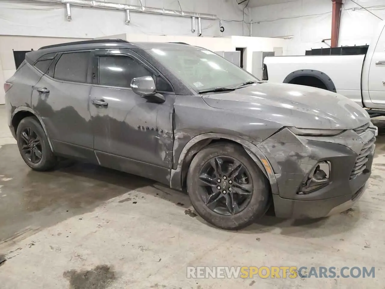 4 Photograph of a damaged car 3GNKBJRS4MS556749 CHEVROLET BLAZER 2021
