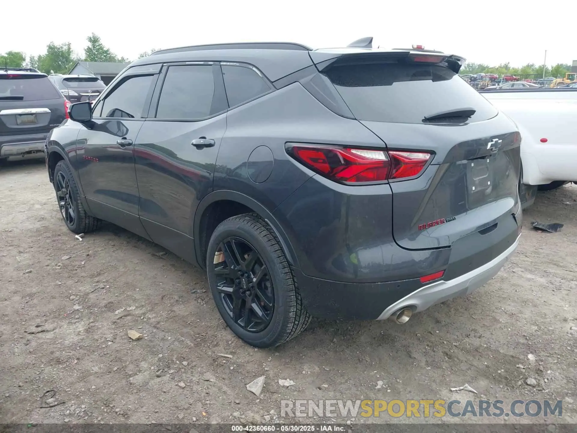 3 Photograph of a damaged car 3GNKBJRS7MS562738 CHEVROLET BLAZER 2021