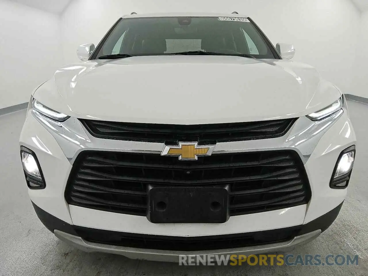 5 Photograph of a damaged car 3GNKBJRS8MS560674 CHEVROLET BLAZER 2021