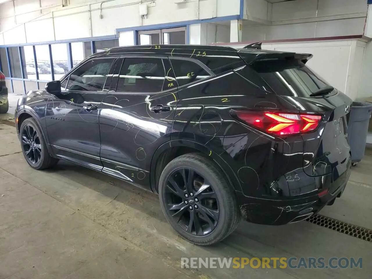 2 Photograph of a damaged car 3GNKBKRS1MS522144 CHEVROLET BLAZER 2021