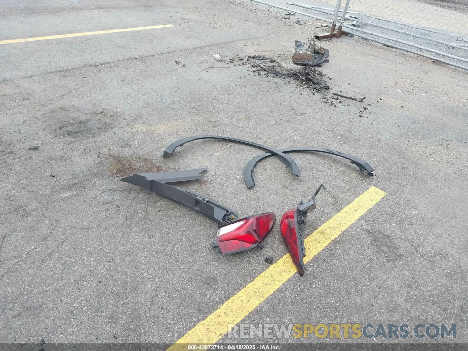 12 Photograph of a damaged car 3GNKBKRS1MS526890 CHEVROLET BLAZER 2021