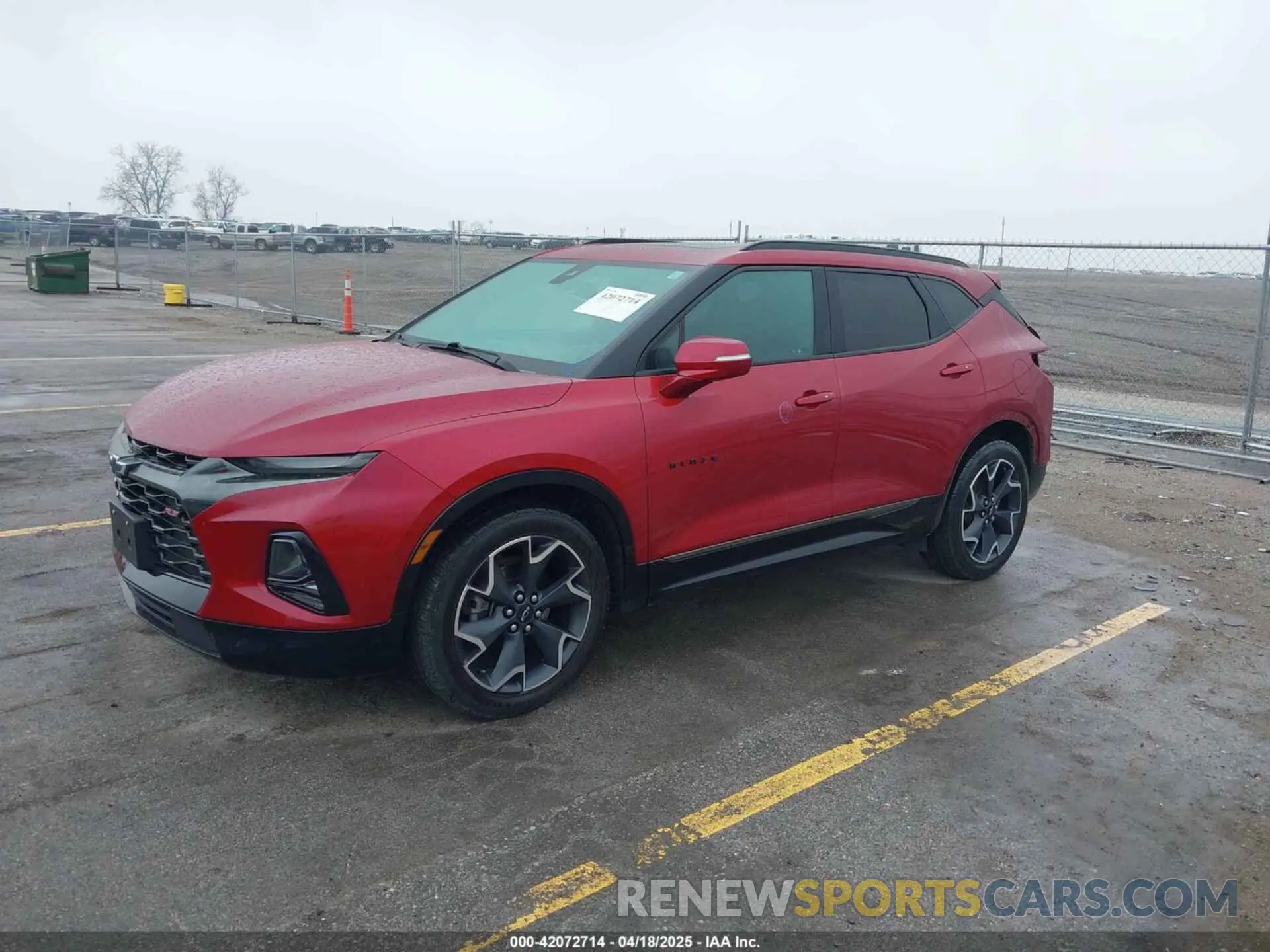 2 Photograph of a damaged car 3GNKBKRS1MS526890 CHEVROLET BLAZER 2021