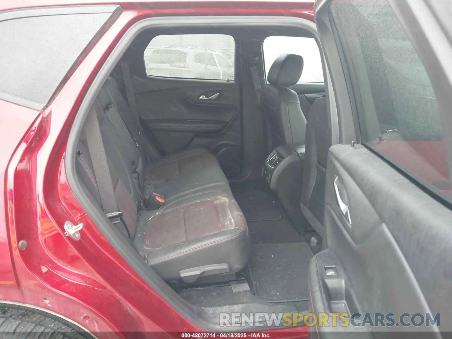8 Photograph of a damaged car 3GNKBKRS1MS526890 CHEVROLET BLAZER 2021